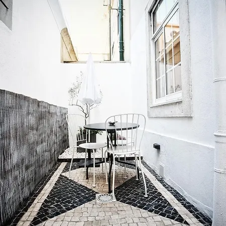 Apartment Entre O Carmo E A Trindade