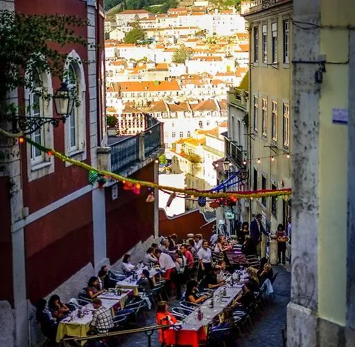 Entre O Carmo E A Trindade