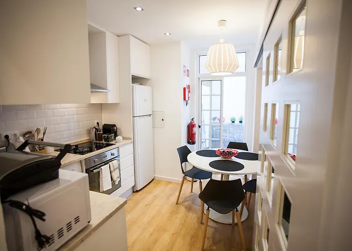 恩特雷里奥斯卡尔穆特林达德公寓 公寓 Lisboa